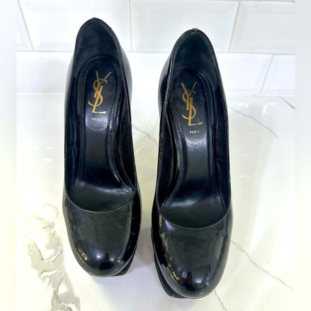 YSL black patent leather heel